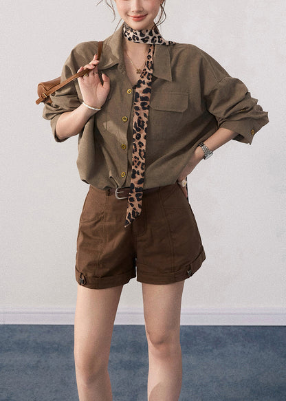 Sophisticated Blouse with a Clean Classic Look