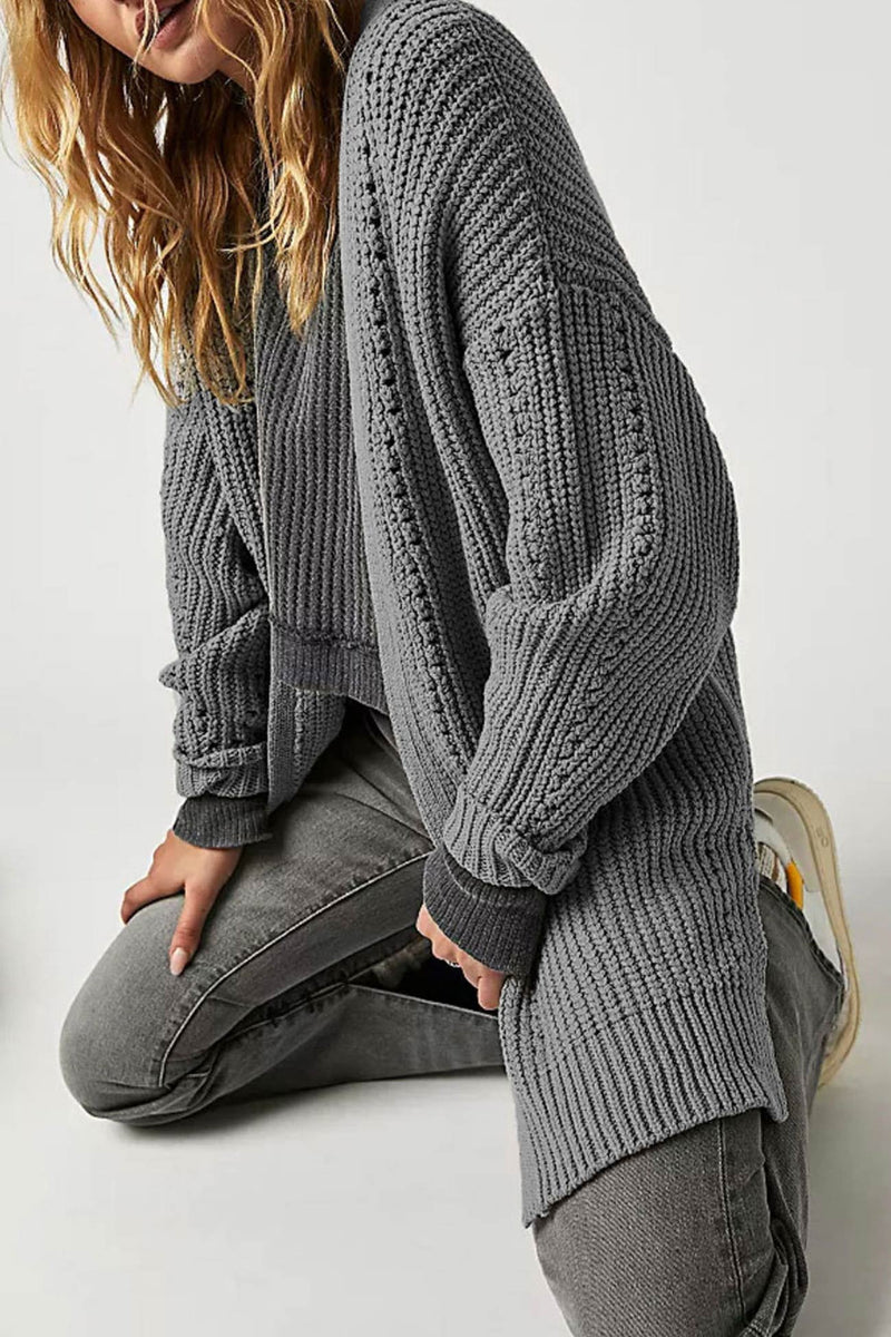 Effortlessly Elegant Cardigan with a Timeless Design