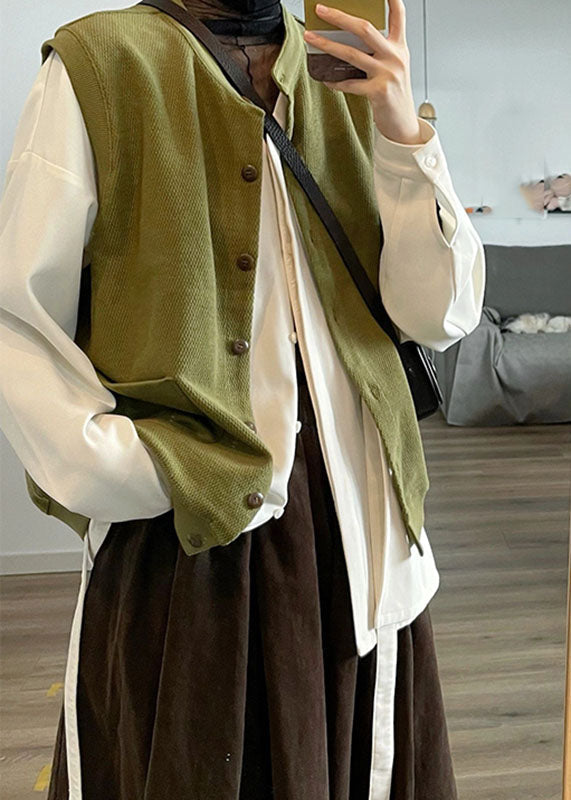 Classic Vintage Cardigan with a Flattering Fit