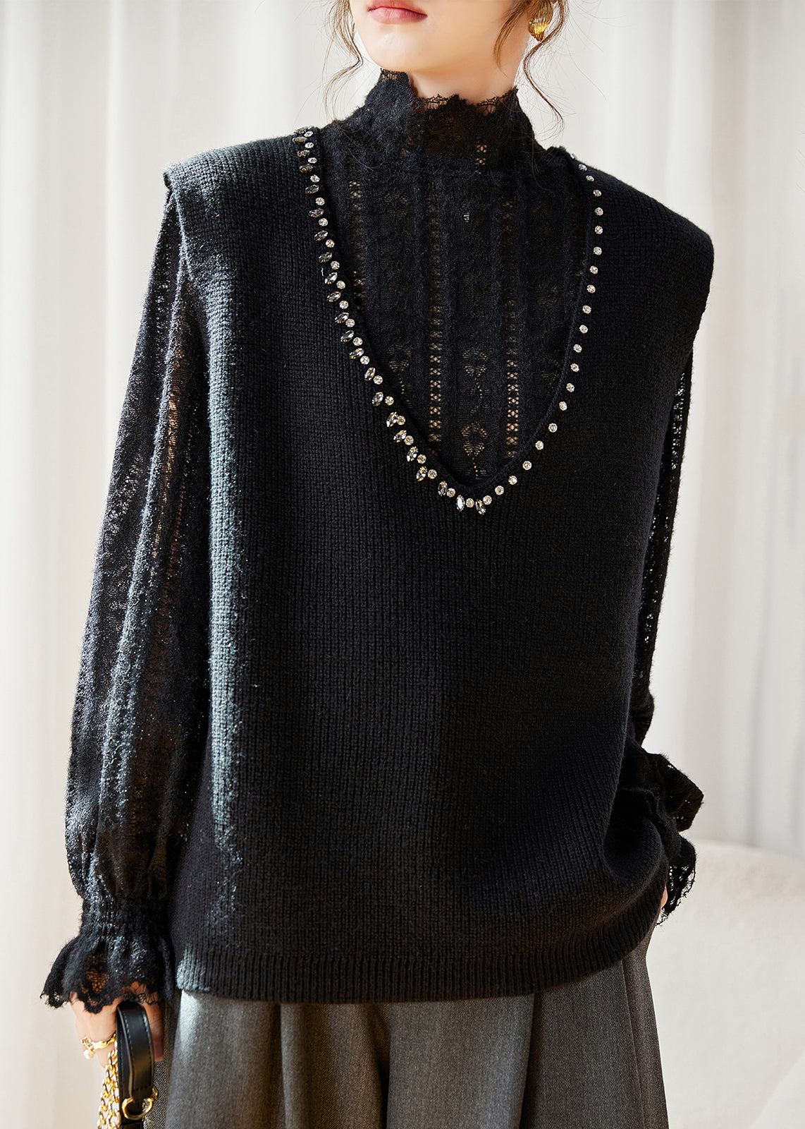 Beautifully Finished Coat in a Timeless Design