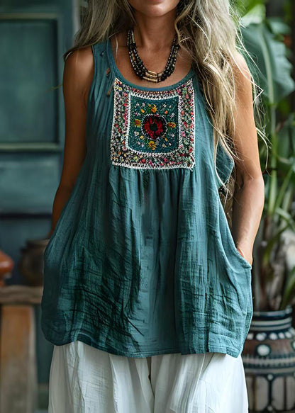 Beautifully Finished Top in a Timeless Design