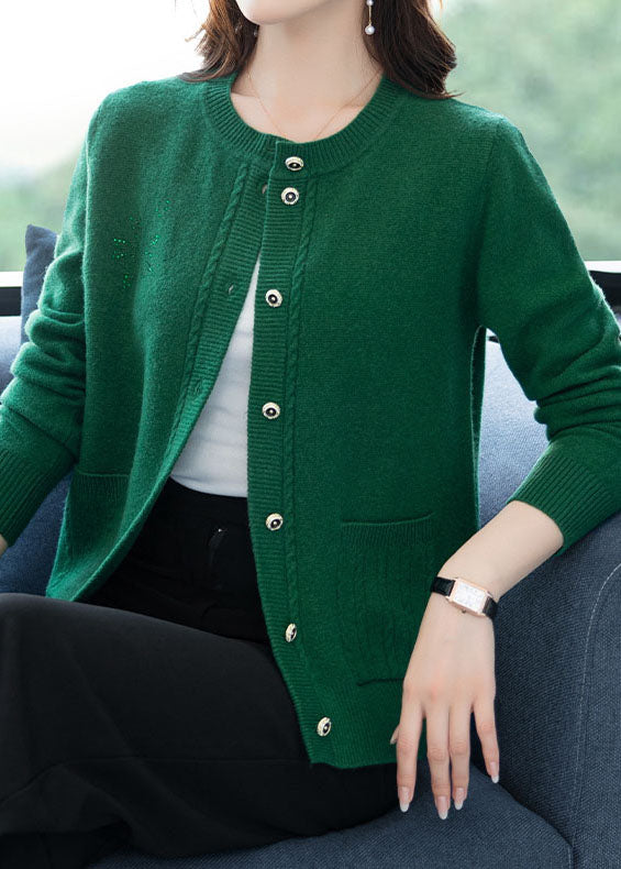 Effortlessly Elegant Coat with a Timeless Design