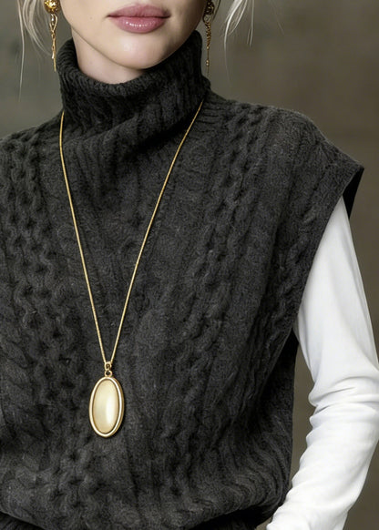 Beautifully Finished Garment in a Timeless Design