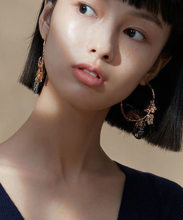 Elegant Gold Earring for Every Occasion