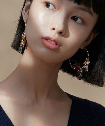 Elegant Gold Earring for Every Occasion