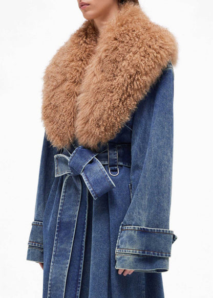 Gracefully Styled Coat for Any Occasion