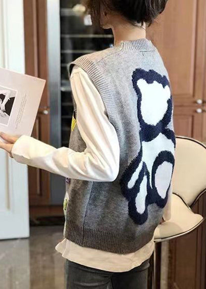Sophisticated Garment with a Clean Classic Look