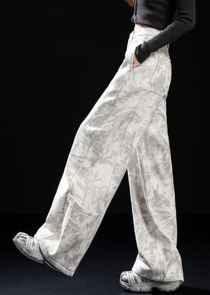 Beautifully Finished Pants in a Timeless Design