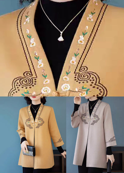 Gracefully Styled Coat for Any Occasion