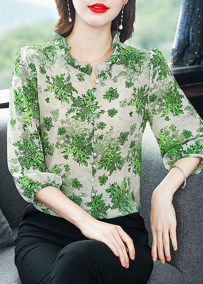 Effortlessly Elegant Shirt with a Timeless Design