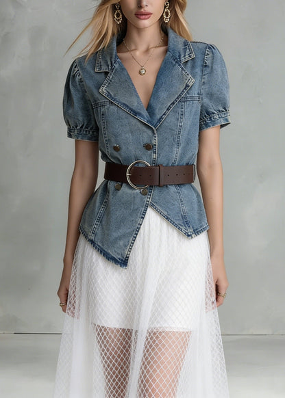 Classic Vintage Shirt with a Flattering Fit