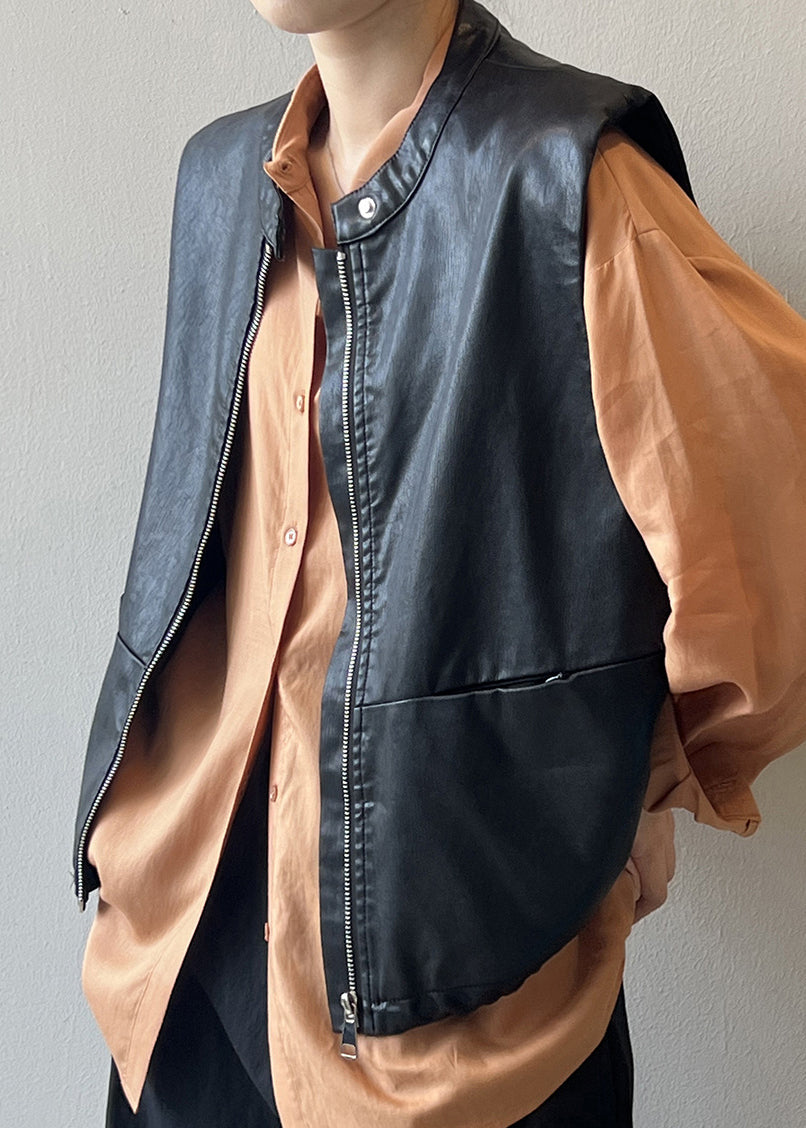 Gracefully Styled Garment for Any Occasion