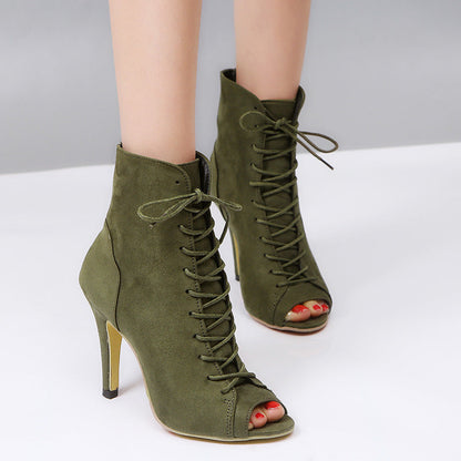 Graceful Orthopedic Boots for Modern Look