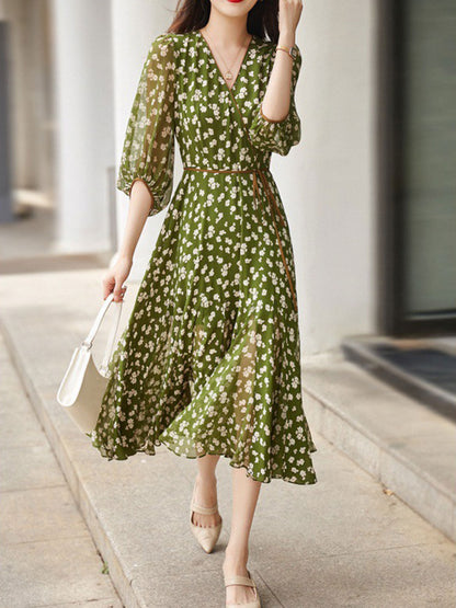 Polished Dress with an Effortless Classic Look