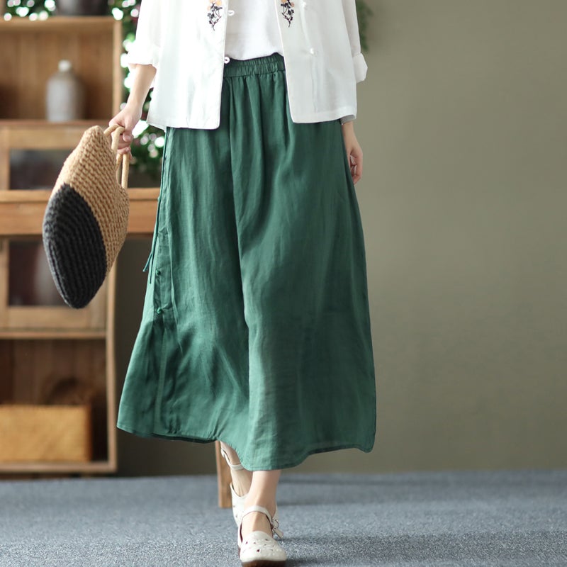 Gracefully Styled Garment for Any Occasion