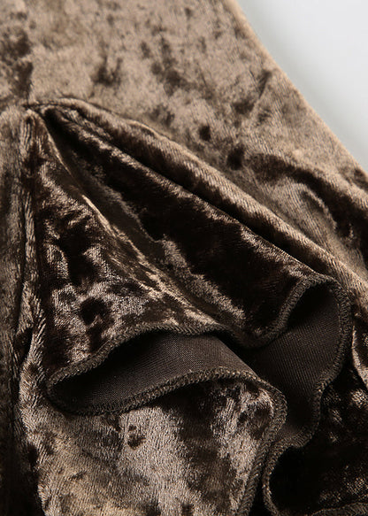 Sophisticated Garment with a Clean Classic Look