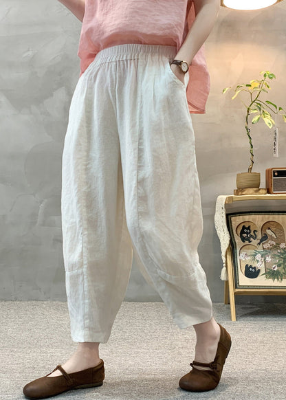 Effortlessly Elegant Pants with a Timeless Design
