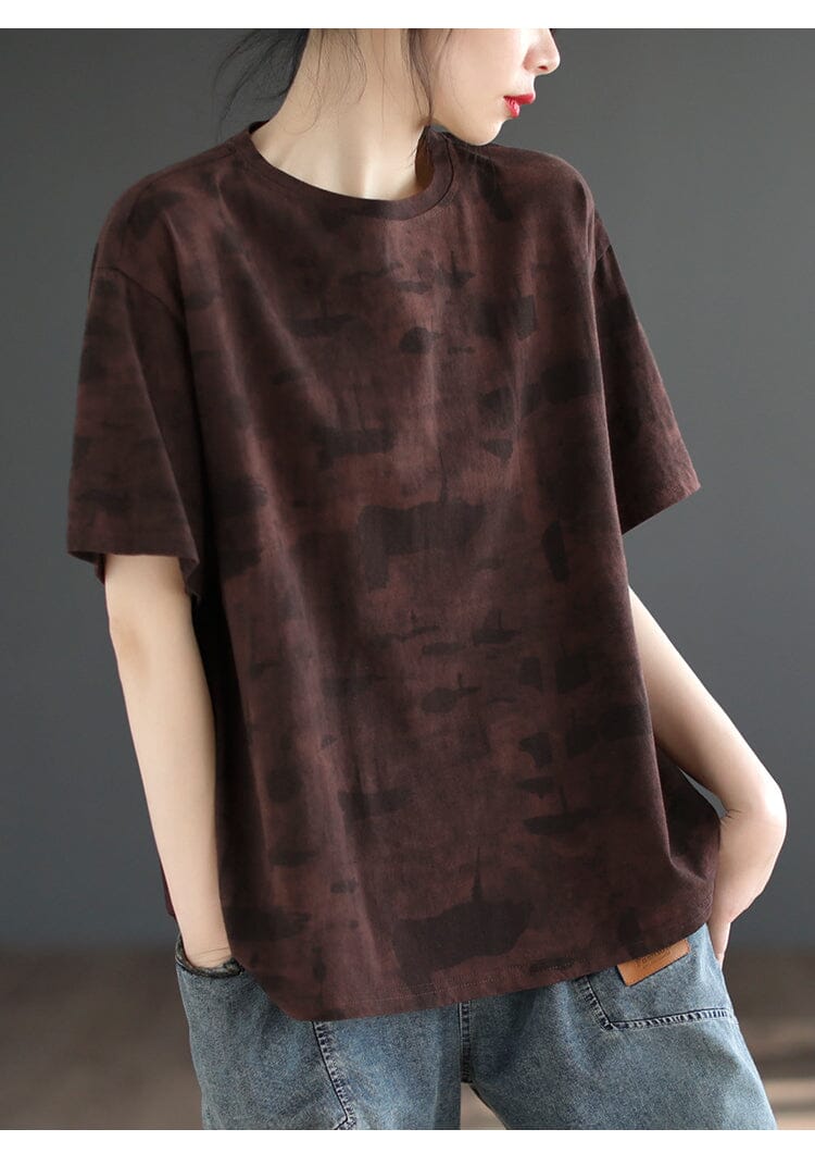 Classic Vintage T-Shirt with a Flattering Fit