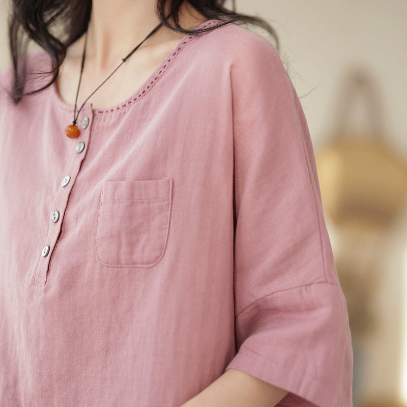 Well Tailored T-Shirt with a Graceful Silhouette