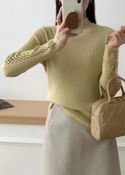 Well Tailored Sweater with a Graceful Silhouette