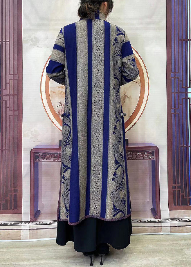 Effortlessly Elegant Coat with a Timeless Design