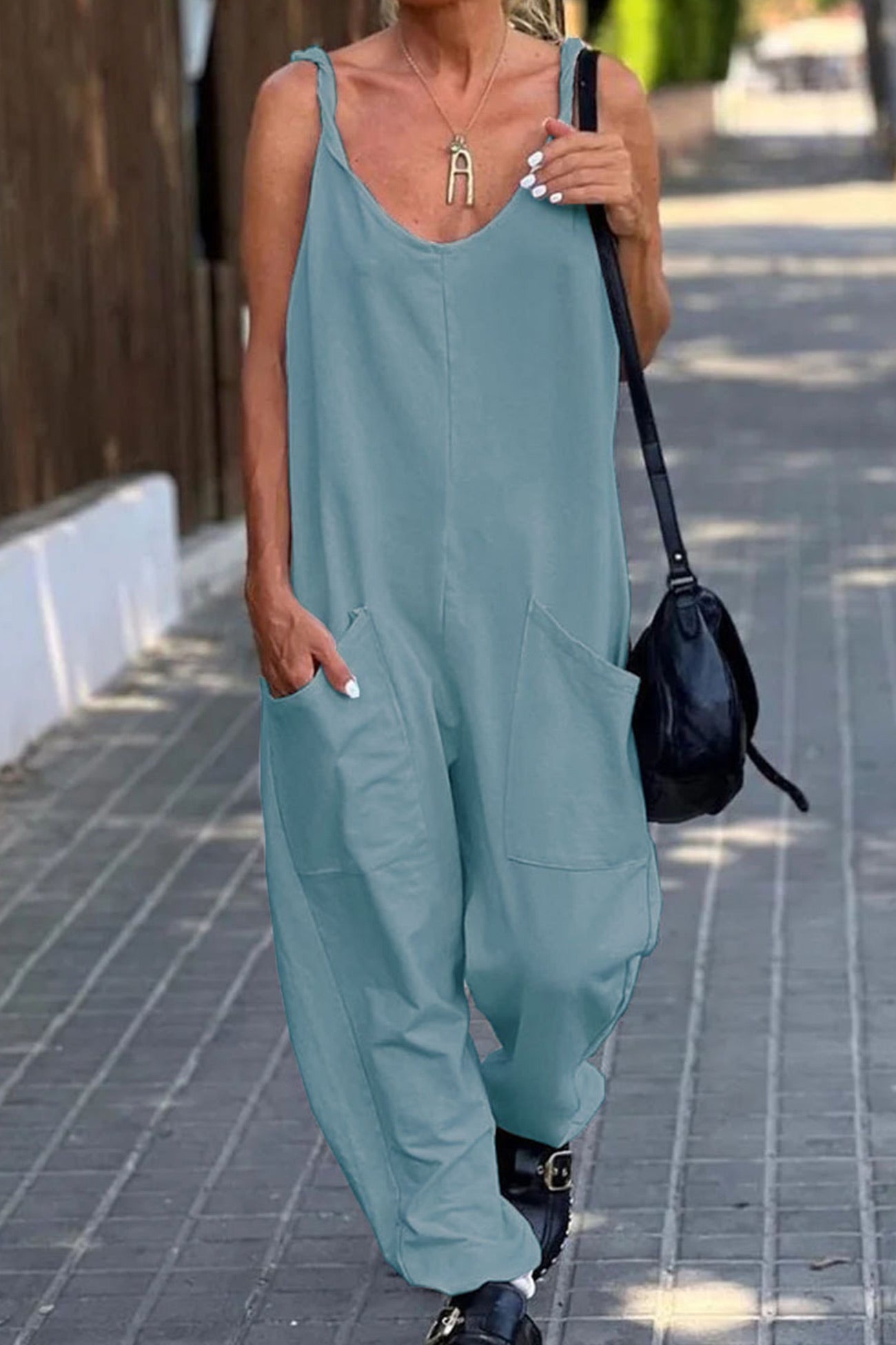 Well Tailored Garment with a Graceful Silhouette