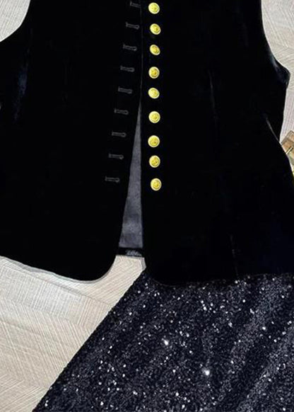 Sophisticated Coat with a Clean Classic Look