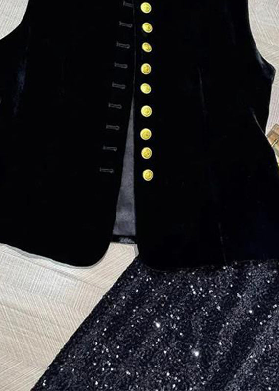 Sophisticated Coat with a Clean Classic Look