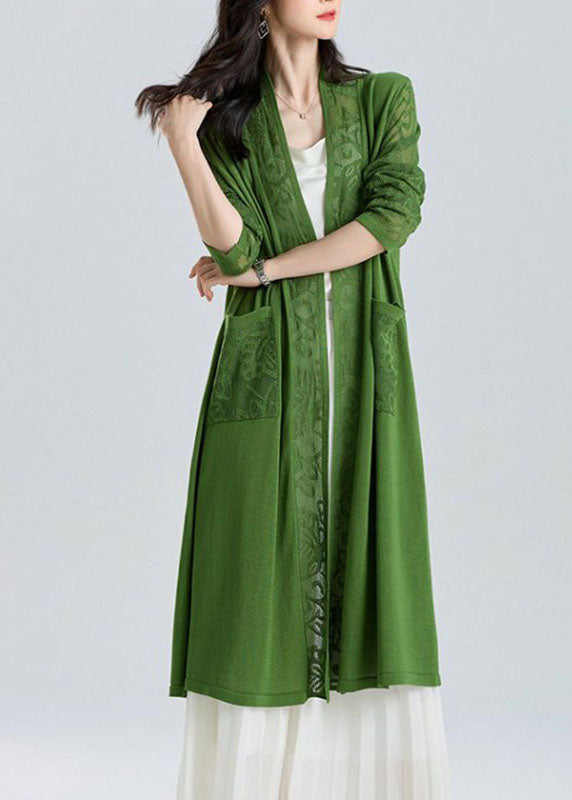Well Tailored Cardigan with a Graceful Silhouette