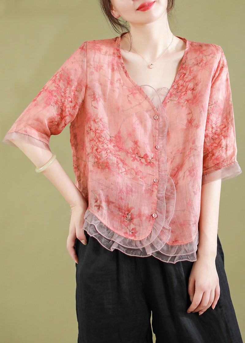 Well Tailored Top with a Graceful Silhouette