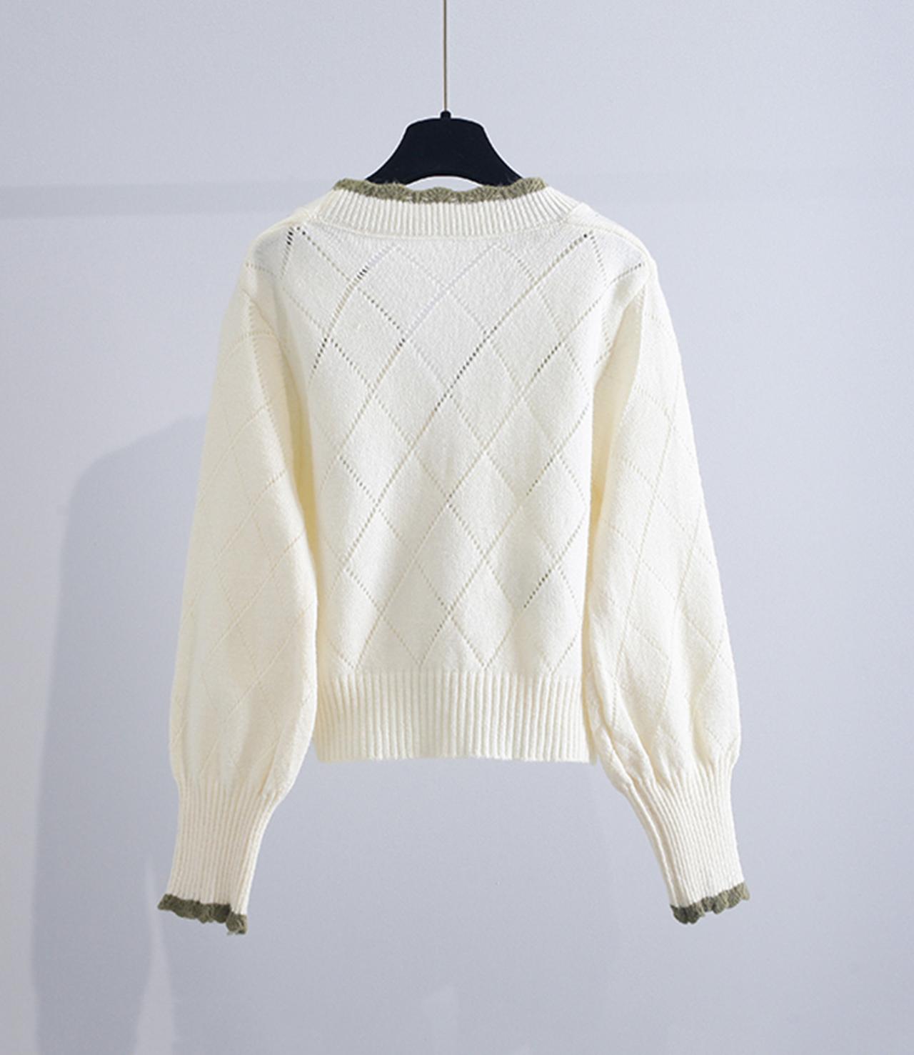 Classic Vintage Cardigan with a Flattering Fit