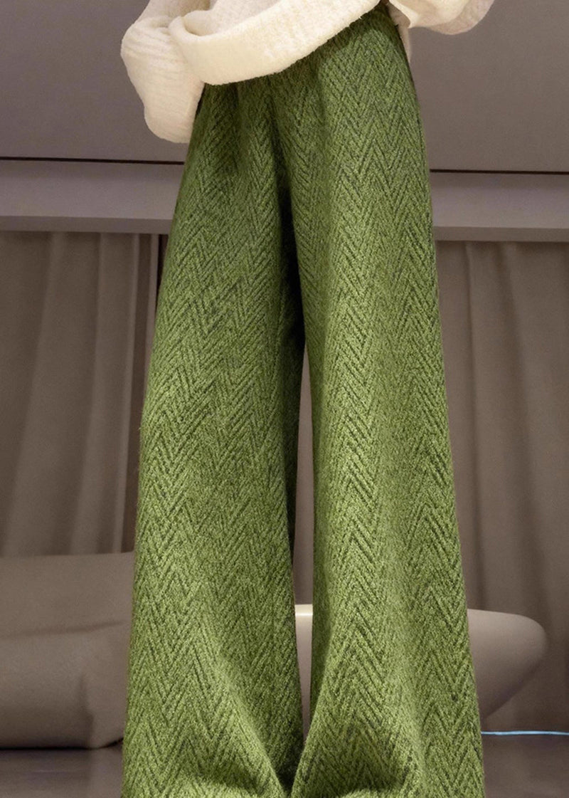Well Tailored Pants with a Graceful Silhouette