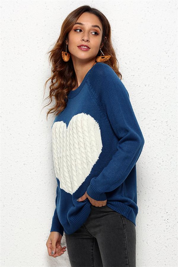 Effortlessly Elegant Sweater with a Timeless Design