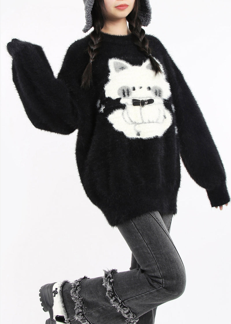 Classic Vintage Sweater with a Flattering Fit