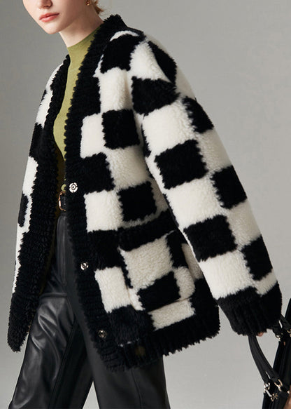 Gracefully Styled Coat for Any Occasion