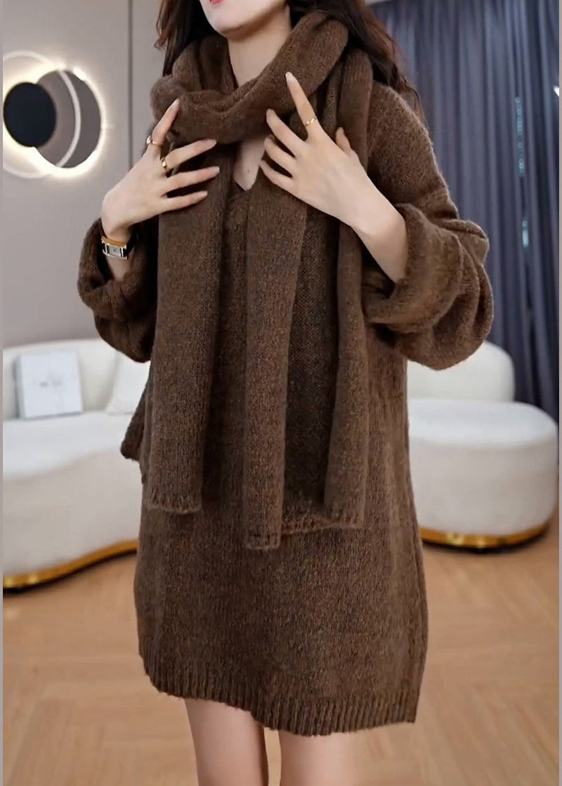 Classic Vintage Sweater with a Flattering Fit