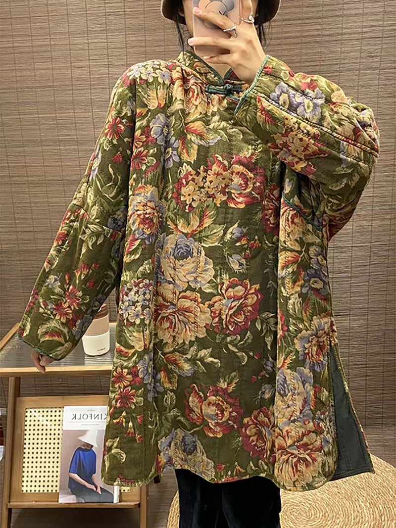 Classic Vintage Coat with a Flattering Fit
