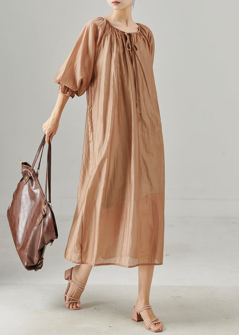 Beautifully Finished Dress in a Timeless Design