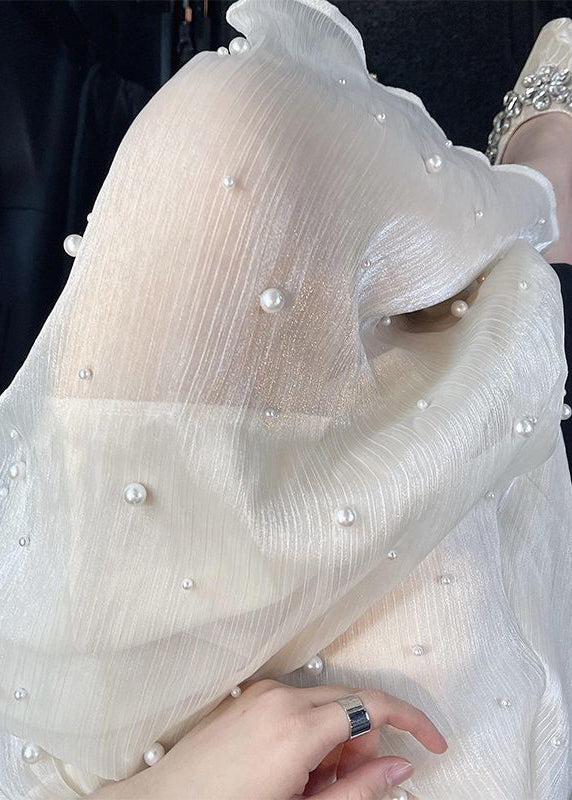 Effortlessly Elegant Garment with a Timeless Design