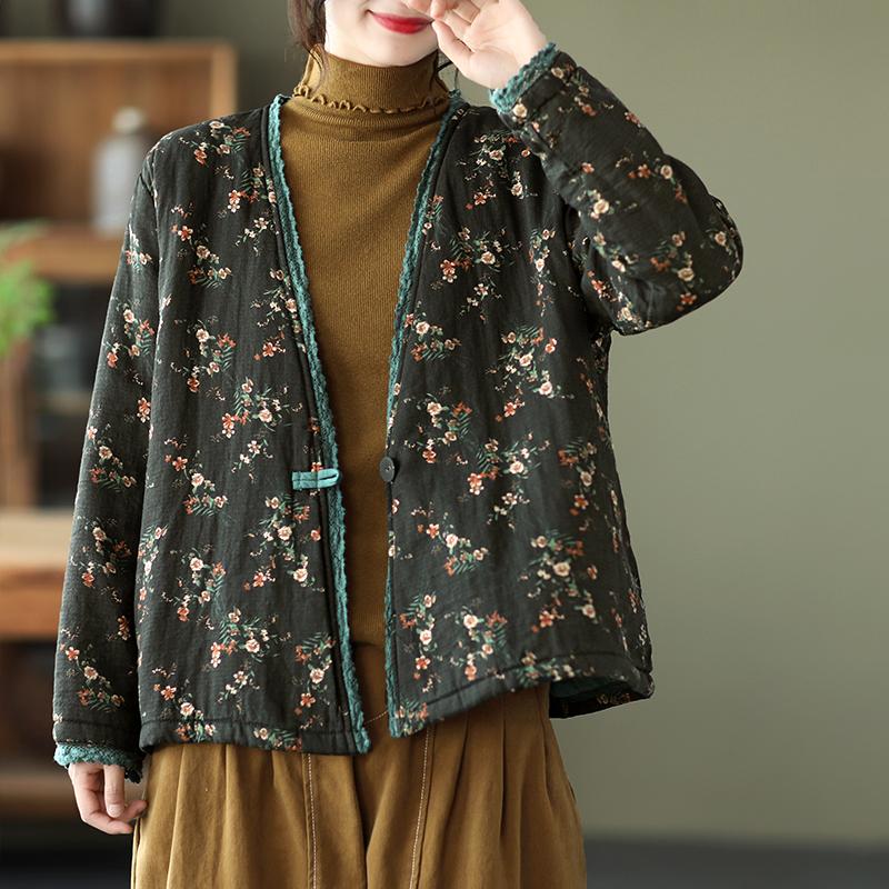 Beautifully Finished Coat in a Timeless Design