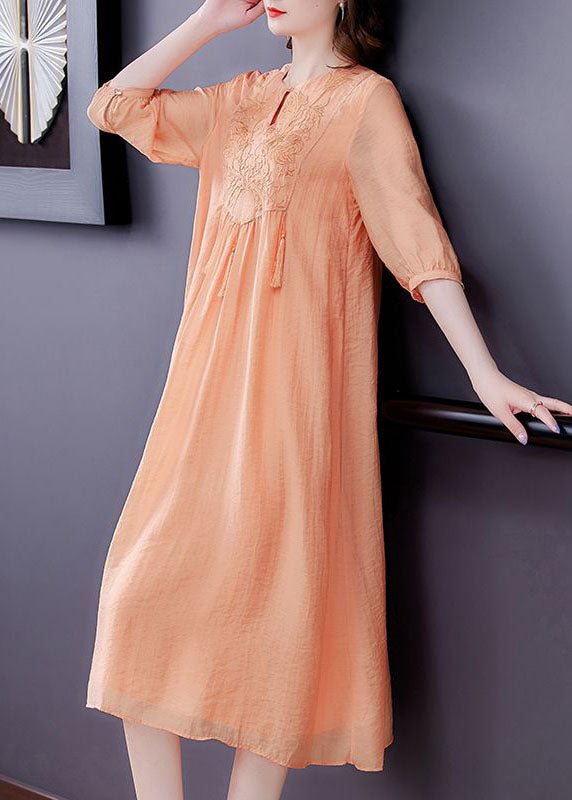 Beautifully Finished Dress in a Timeless Design
