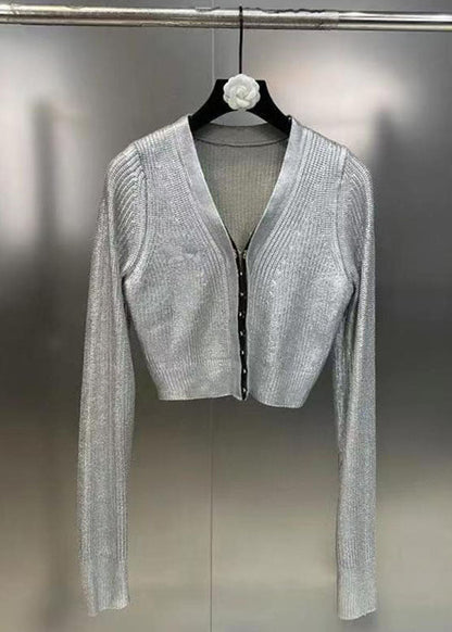 Effortlessly Elegant Top with a Timeless Design