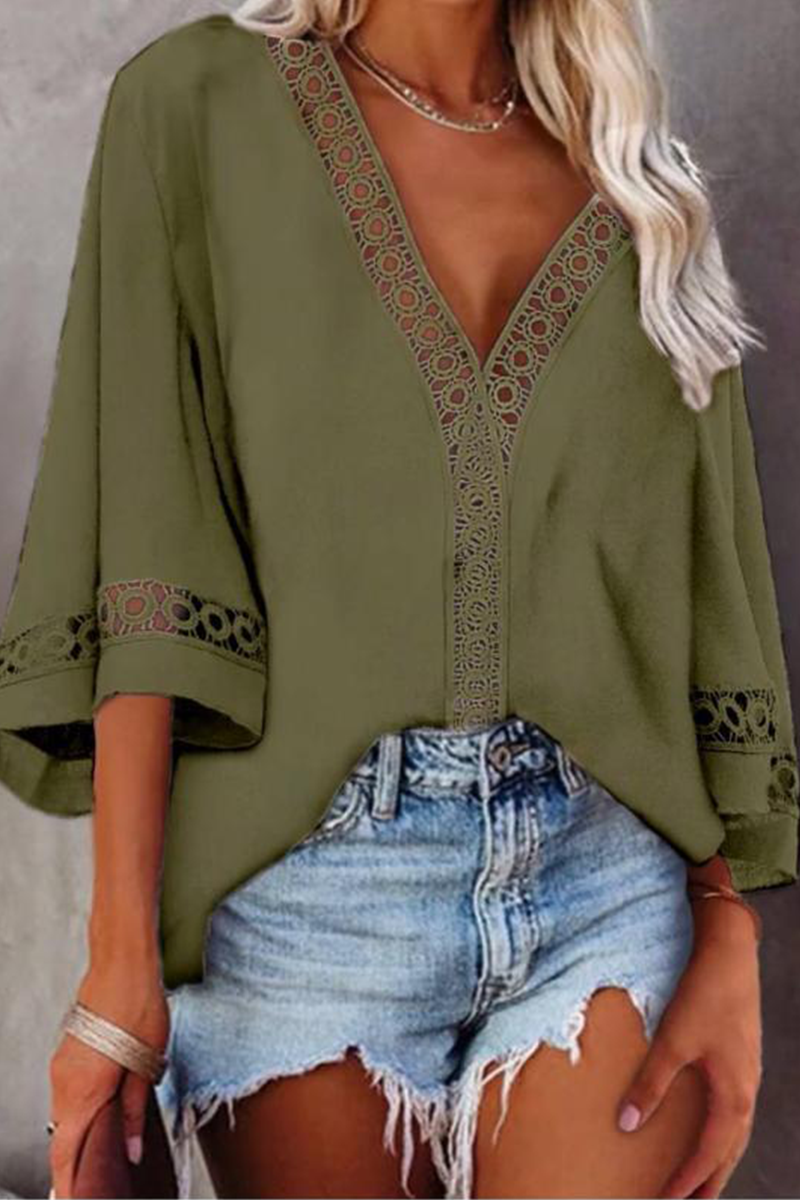 A Vintage Style Top with Delicate Timeless Details