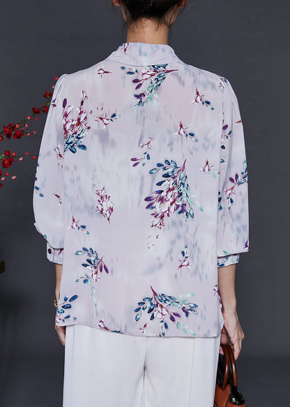 Effortlessly Elegant Top with a Timeless Design