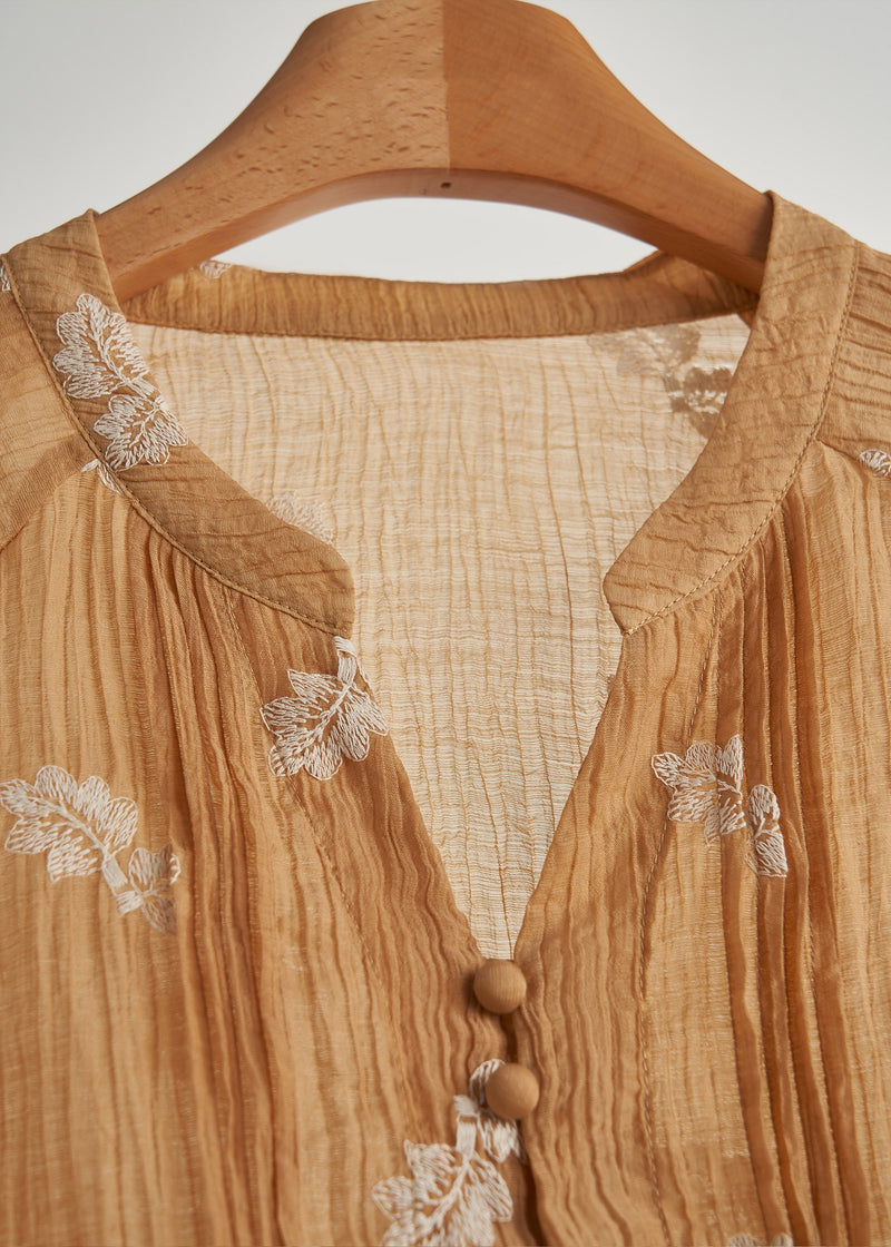 Elegantly Styled Blouse for Everyday Wear