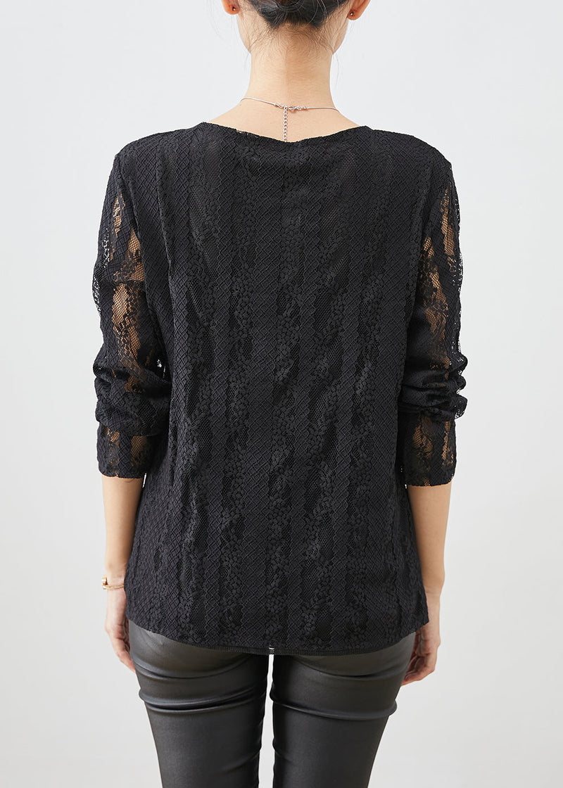 Well Tailored Top with a Graceful Silhouette