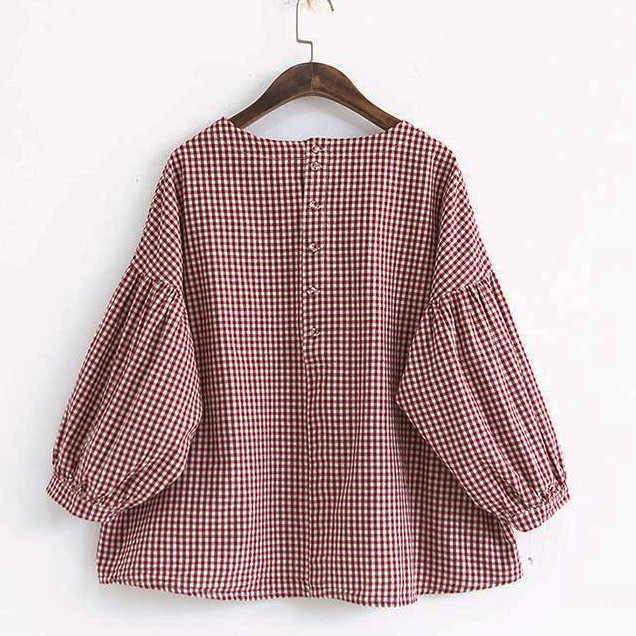 Polished Blouse with an Effortless Classic Look