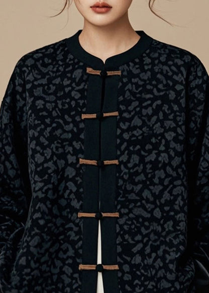 Elegantly Styled Coat for Everyday Wear