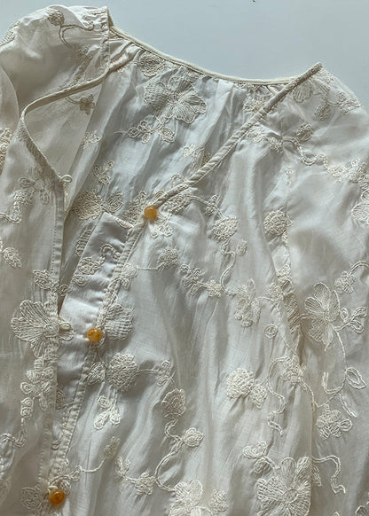 Polished Top with an Effortless Classic Look