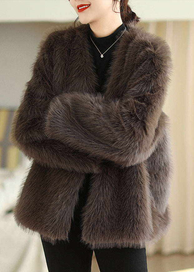 Elegantly Styled Coat for Everyday Wear